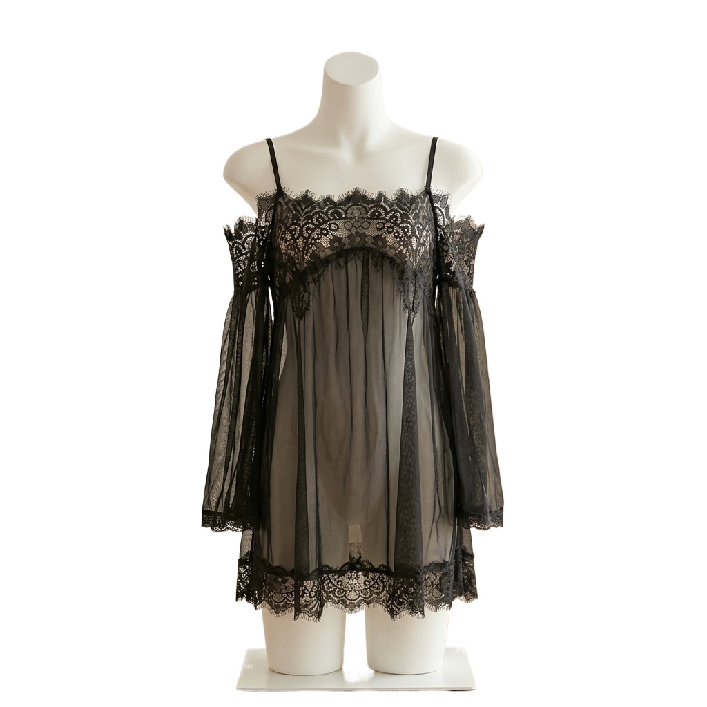 Babydoll Chemise Night - 女性用、黒のレースがあしらわれたベビードール風ランジェリー。透け感のあるメッシュ素材のキャミソール型ナイトガウン。ハネムーンや結婚式の夜に最適なルームウェア。